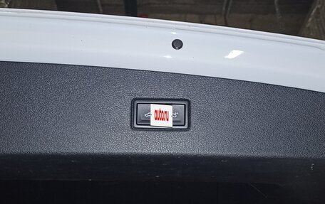 Volkswagen Tiguan II, 2017 год, 2 450 000 рублей, 6 фотография