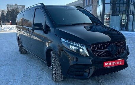 Mercedes-Benz V-Класс, 2023 год, 9 200 000 рублей, 2 фотография