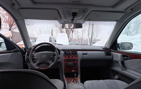 Mercedes-Benz E-Класс, 1998 год, 400 000 рублей, 7 фотография