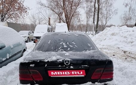 Mercedes-Benz E-Класс, 1998 год, 400 000 рублей, 6 фотография