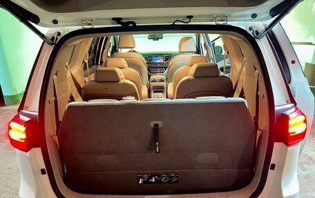 KIA Carnival III, 2019 год, 3 150 000 рублей, 18 фотография