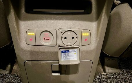 KIA Carnival III, 2019 год, 3 150 000 рублей, 30 фотография