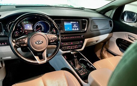 KIA Carnival III, 2019 год, 3 150 000 рублей, 32 фотография