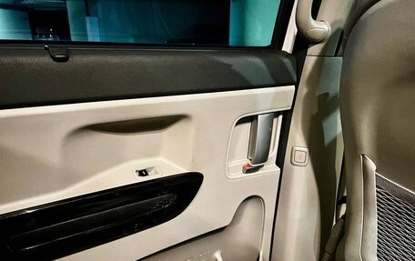 KIA Carnival III, 2019 год, 3 150 000 рублей, 38 фотография