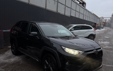 Toyota RAV4, 2022 год, 3 520 000 рублей, 2 фотография