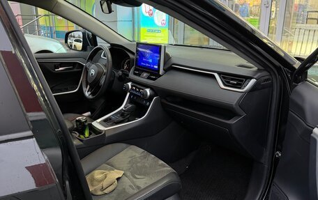 Toyota RAV4, 2022 год, 3 520 000 рублей, 9 фотография