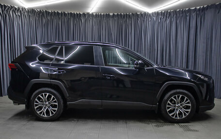 Toyota RAV4, 2021 год, 3 798 000 рублей, 4 фотография