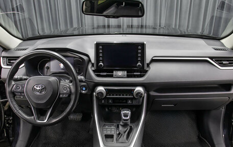 Toyota RAV4, 2021 год, 3 798 000 рублей, 14 фотография