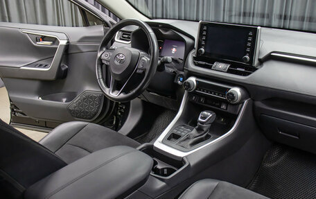 Toyota RAV4, 2021 год, 3 798 000 рублей, 11 фотография