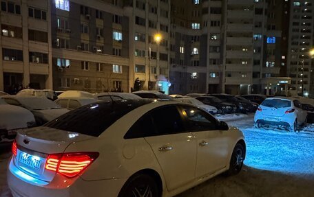 Chevrolet Cruze II, 2014 год, 950 000 рублей, 4 фотография