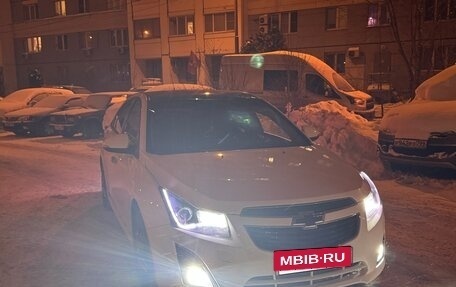 Chevrolet Cruze II, 2014 год, 950 000 рублей, 6 фотография