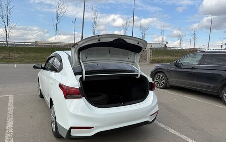 Hyundai Solaris II рестайлинг, 2018 год, 720 000 рублей, 17 фотография