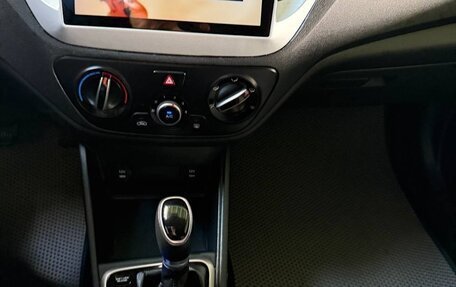 Hyundai Solaris II рестайлинг, 2018 год, 720 000 рублей, 30 фотография