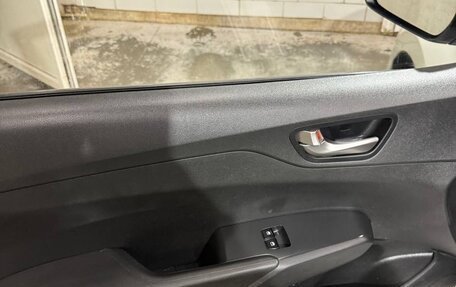 Hyundai Solaris II рестайлинг, 2018 год, 720 000 рублей, 31 фотография