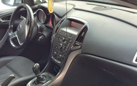 Opel Astra J, 2013 год, 950 000 рублей, 2 фотография