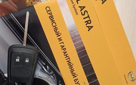 Opel Astra J, 2013 год, 950 000 рублей, 8 фотография