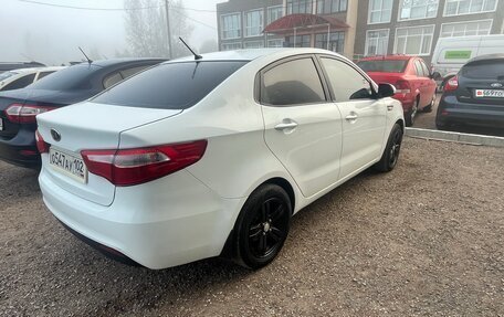 KIA Rio III рестайлинг, 2013 год, 720 000 рублей, 2 фотография
