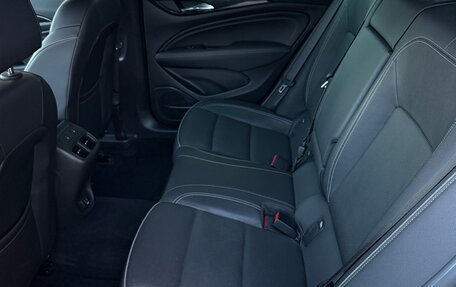 Opel Insignia II рестайлинг, 2018 год, 1 490 000 рублей, 14 фотография