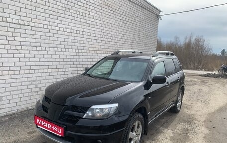 Mitsubishi Outlander III рестайлинг 3, 2003 год, 400 000 рублей, 2 фотография