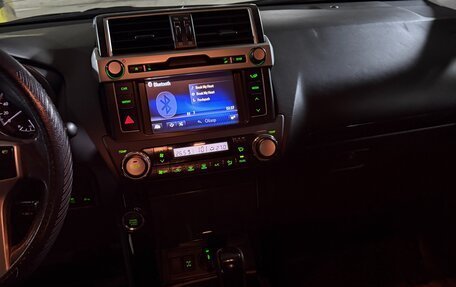 Toyota Land Cruiser Prado 150 рестайлинг 2, 2014 год, 3 800 000 рублей, 14 фотография