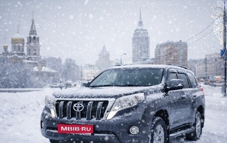 Toyota Land Cruiser Prado 150 рестайлинг 2, 2014 год, 3 800 000 рублей, 8 фотография