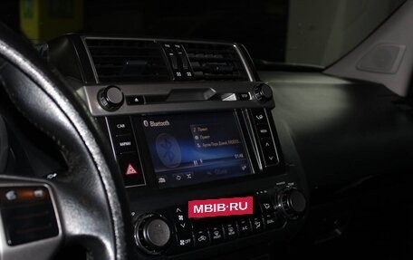 Toyota Land Cruiser Prado 150 рестайлинг 2, 2014 год, 3 800 000 рублей, 15 фотография