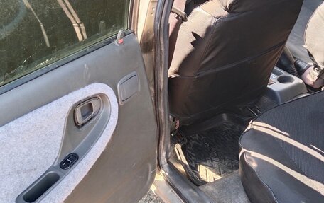 Daewoo Nexia I рестайлинг, 2004 год, 75 000 рублей, 14 фотография