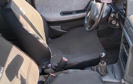 Daewoo Nexia I рестайлинг, 2004 год, 75 000 рублей, 3 фотография