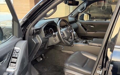 Toyota Land Cruiser, 2024 год, 13 900 000 рублей, 9 фотография