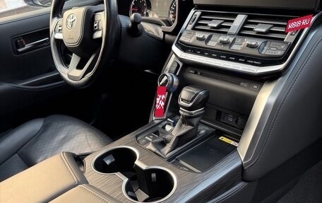 Toyota Land Cruiser, 2024 год, 13 900 000 рублей, 11 фотография