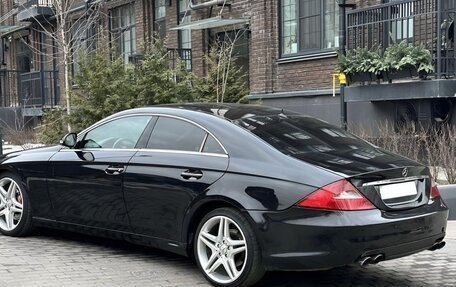 Mercedes-Benz CLS, 2005 год, 650 000 рублей, 19 фотография