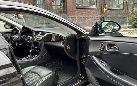 Mercedes-Benz CLS, 2005 год, 650 000 рублей, 13 фотография