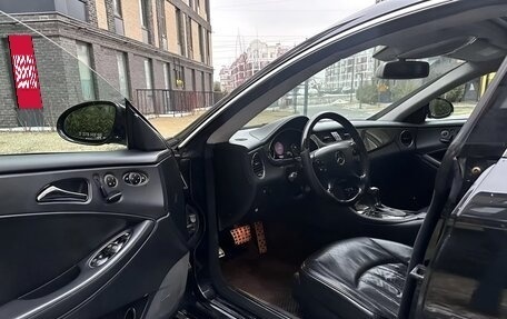 Mercedes-Benz CLS, 2005 год, 650 000 рублей, 11 фотография