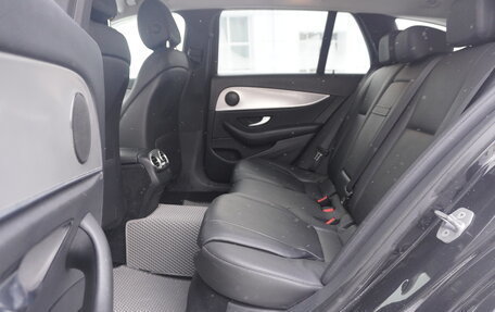 Mercedes-Benz E-Класс, 2018 год, 2 449 000 рублей, 5 фотография