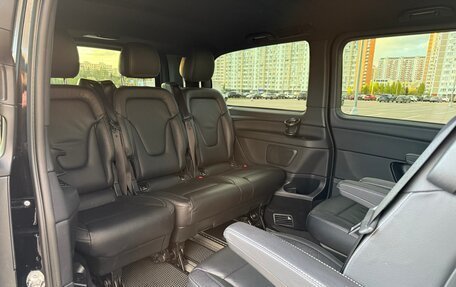 Mercedes-Benz V-Класс, 2019 год, 4 960 000 рублей, 25 фотография