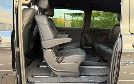 Mercedes-Benz V-Класс, 2019 год, 4 960 000 рублей, 28 фотография