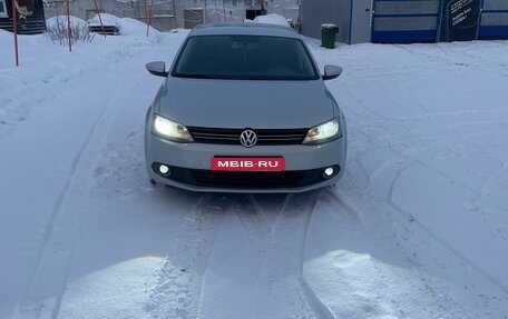 Volkswagen Jetta VI, 2012 год, 1 050 000 рублей, 1 фотография