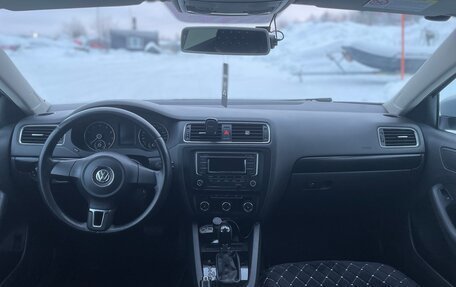 Volkswagen Jetta VI, 2012 год, 1 050 000 рублей, 10 фотография