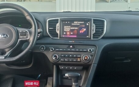 KIA Sportage IV рестайлинг, 2017 год, 2 250 000 рублей, 5 фотография