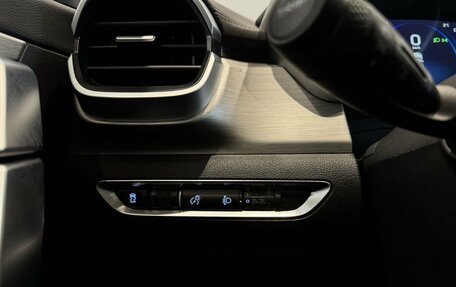 Geely Coolray I, 2022 год, 1 870 000 рублей, 25 фотография