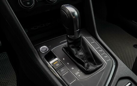 Volkswagen Tiguan II, 2019 год, 2 170 000 рублей, 12 фотография