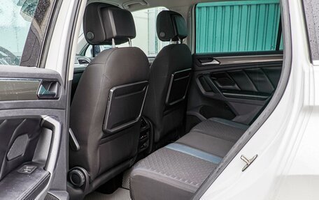 Volkswagen Tiguan II, 2019 год, 2 170 000 рублей, 11 фотография