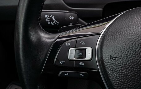 Volkswagen Tiguan II, 2019 год, 2 170 000 рублей, 16 фотография