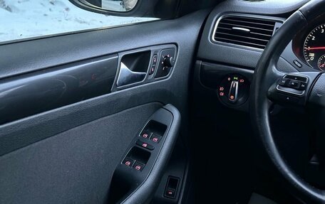 Volkswagen Jetta VI, 2012 год, 1 449 000 рублей, 18 фотография