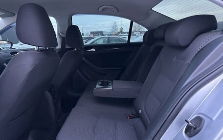 Volkswagen Jetta VI, 2012 год, 1 449 000 рублей, 25 фотография