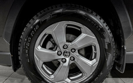 Toyota RAV4, 2021 год, 3 299 000 рублей, 9 фотография