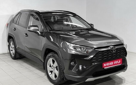 Toyota RAV4, 2021 год, 3 299 000 рублей, 3 фотография
