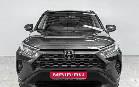 Toyota RAV4, 2021 год, 3 299 000 рублей, 2 фотография