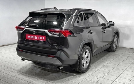 Toyota RAV4, 2021 год, 3 299 000 рублей, 7 фотография