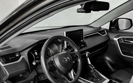 Toyota RAV4, 2021 год, 3 299 000 рублей, 15 фотография